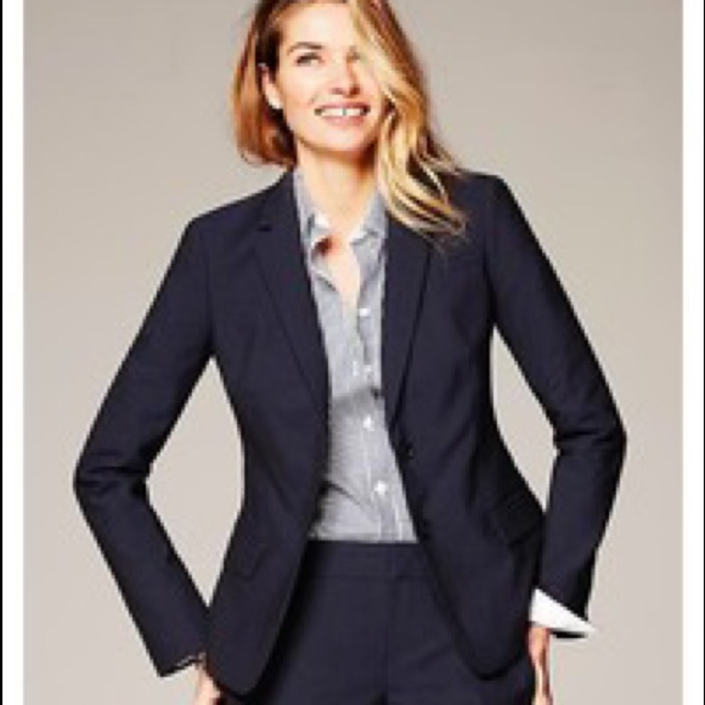 Banana Republic women’s suit